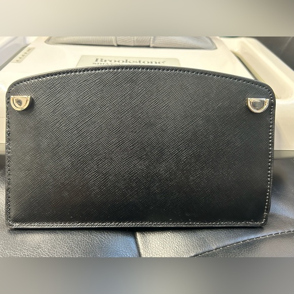 Kate Spade wallet on a chain - Picture 2 of 8